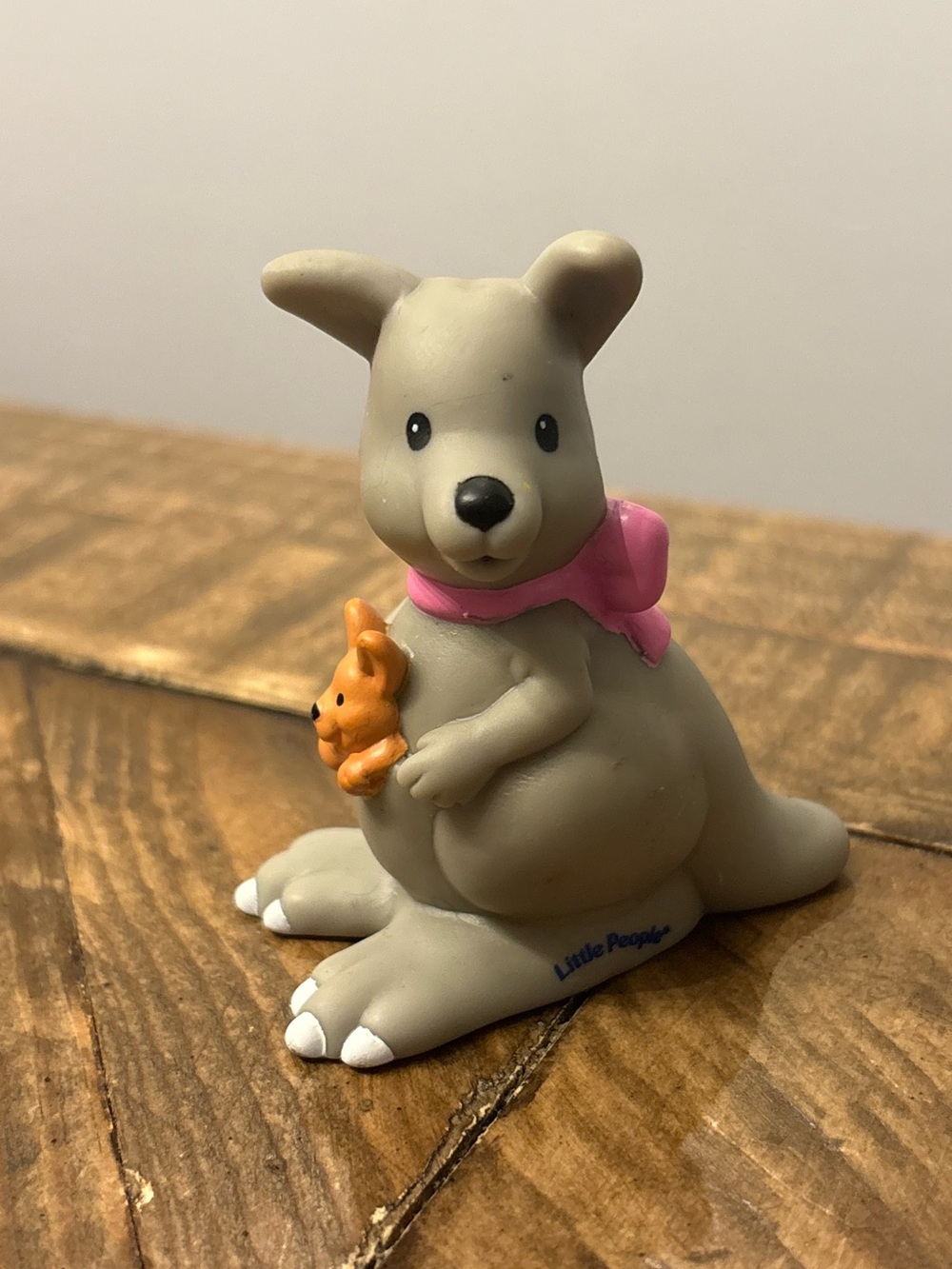 Little People Kangaroo with Joey (2001)